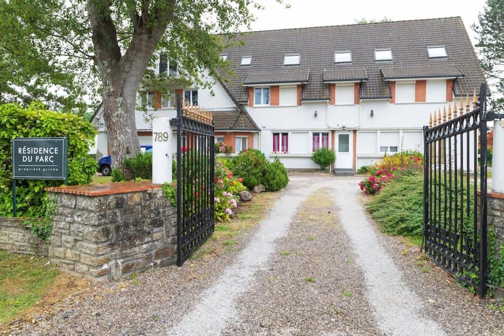 Residence Grand Jardin Attenant Tennis, Mini Golf, Sauna, Petanque Cucq Exteriör bild